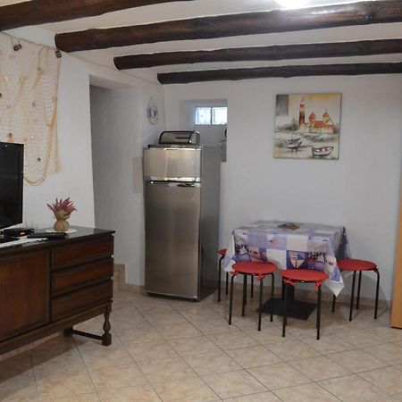Apartment Stari Dvori Baška Eksteriør bilde
